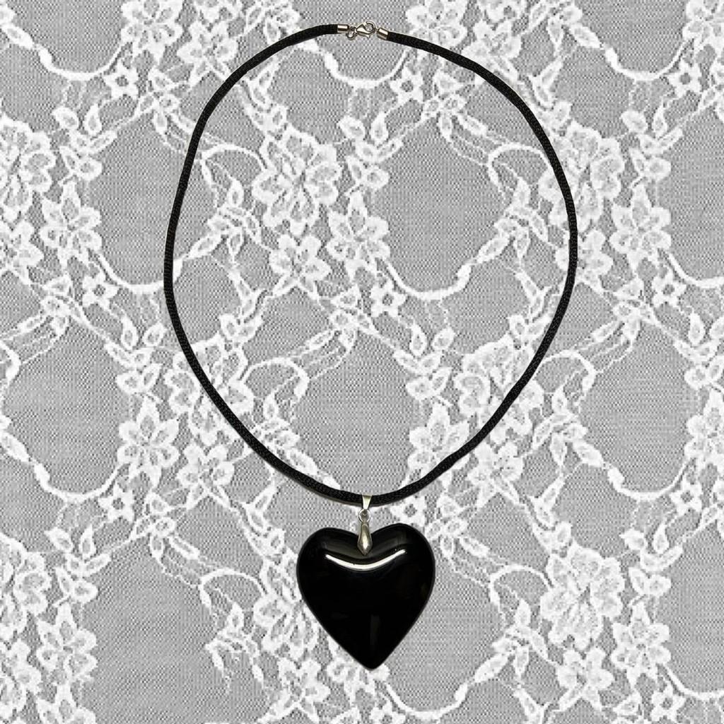 

Korean Style Colorful Heart Pendant Necklace Fashionable Minimalist Design For Women And Men Black