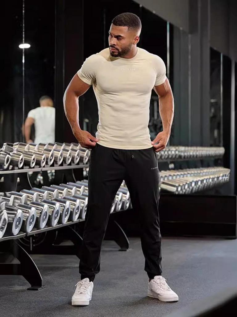 2024 Men's Muscle Fit Short Sleeve Gym T-shirt for Summer Outdoor Running and Training