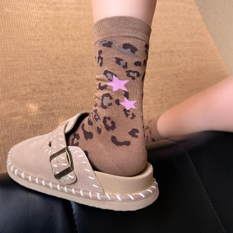 Brown Retro Trend Leopard Print Socks Women'S Medium Tube Autumn And Winter Korean Versatile Bow Pure Cotton Calf Stacking Socks