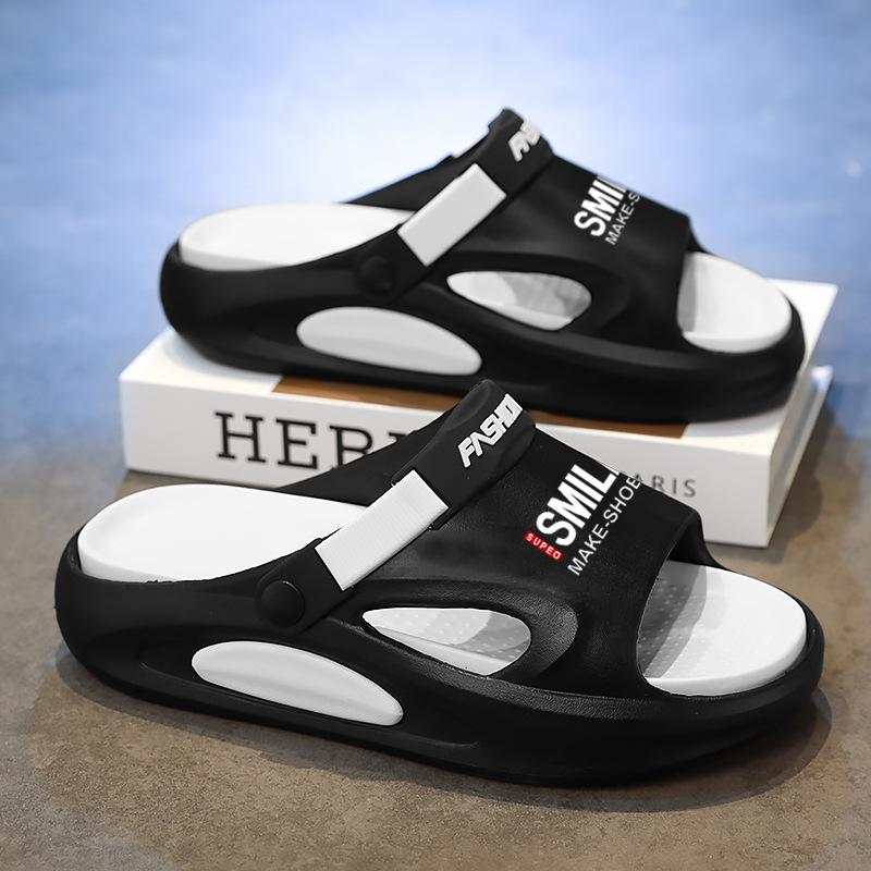 Sandals, light and breathable beach shoes, one-word soft-soled casual driving slippers