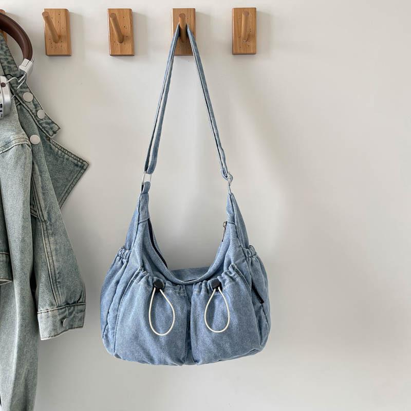 2025 Autumn New Denim Pleated Bag Large Capacity Student Messenger Bag Girls Texture Niche Shoulder Bag