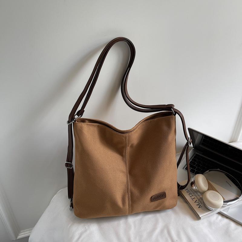 

Женская сумка-тоут 2025 новая большая вместительная сумка-рюкзак для поездок на работу ins сумка-мессенджер для выхода в свет многофункциональная повседневная сумка коричневый