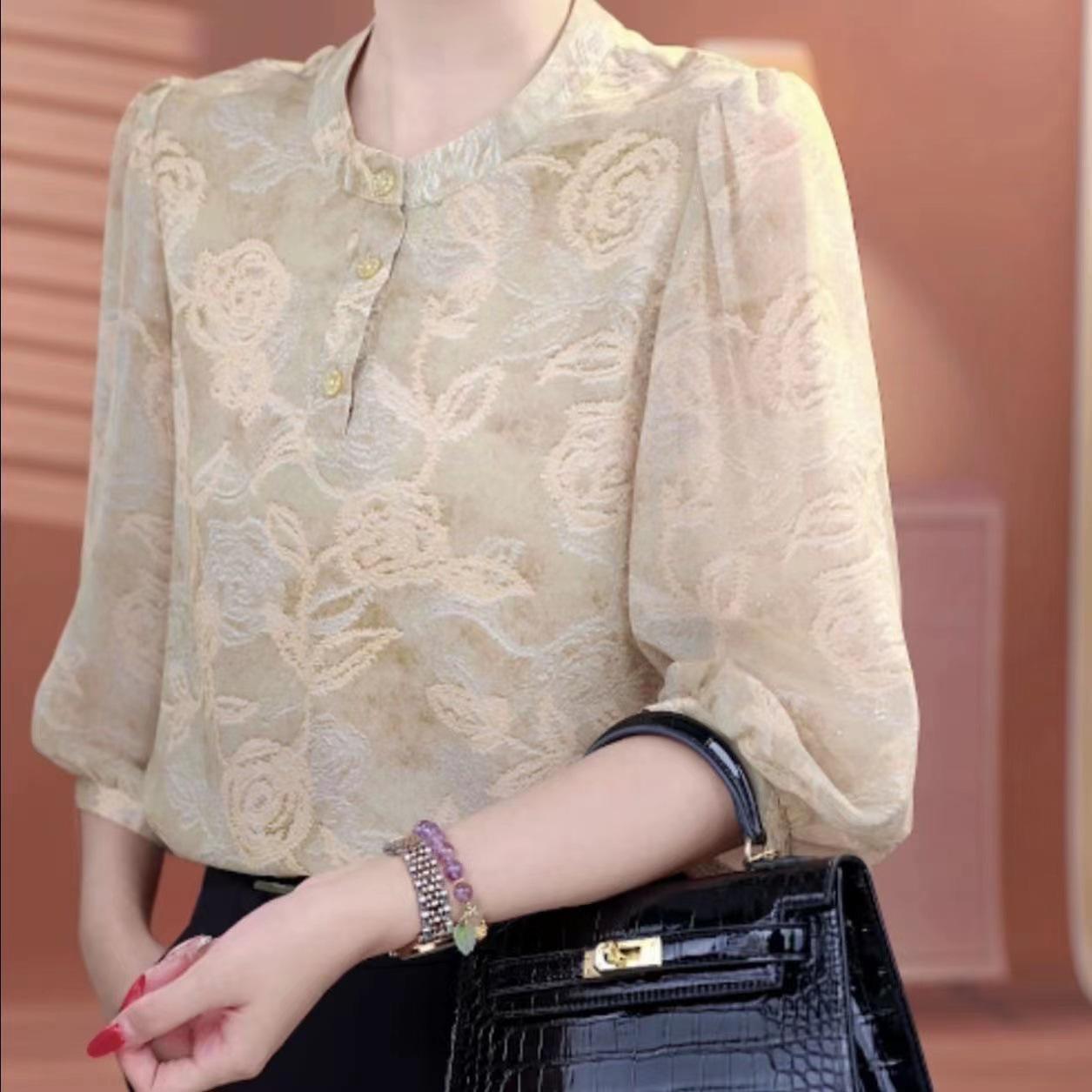 Elegant Floral Seven-Sleeve Round Neck Top for Mothers XL (115-130 lbs) жёлтый