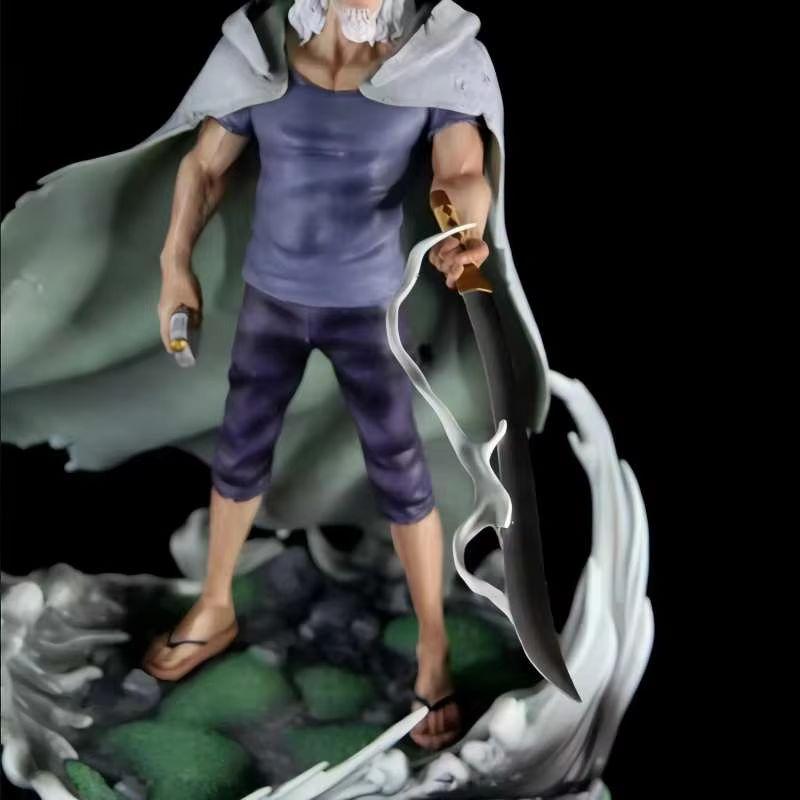 32cm Silvers Rayleigh Knife Confrontation Anime Action Figure Action Model GK Collectible Statue for Desktop Decoration Gift