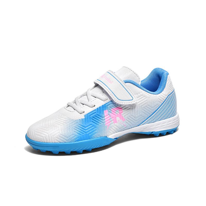New Boys and Girls Breathable Comfortable Sports Casual Broken Nails Football Shoes Students Teenagers