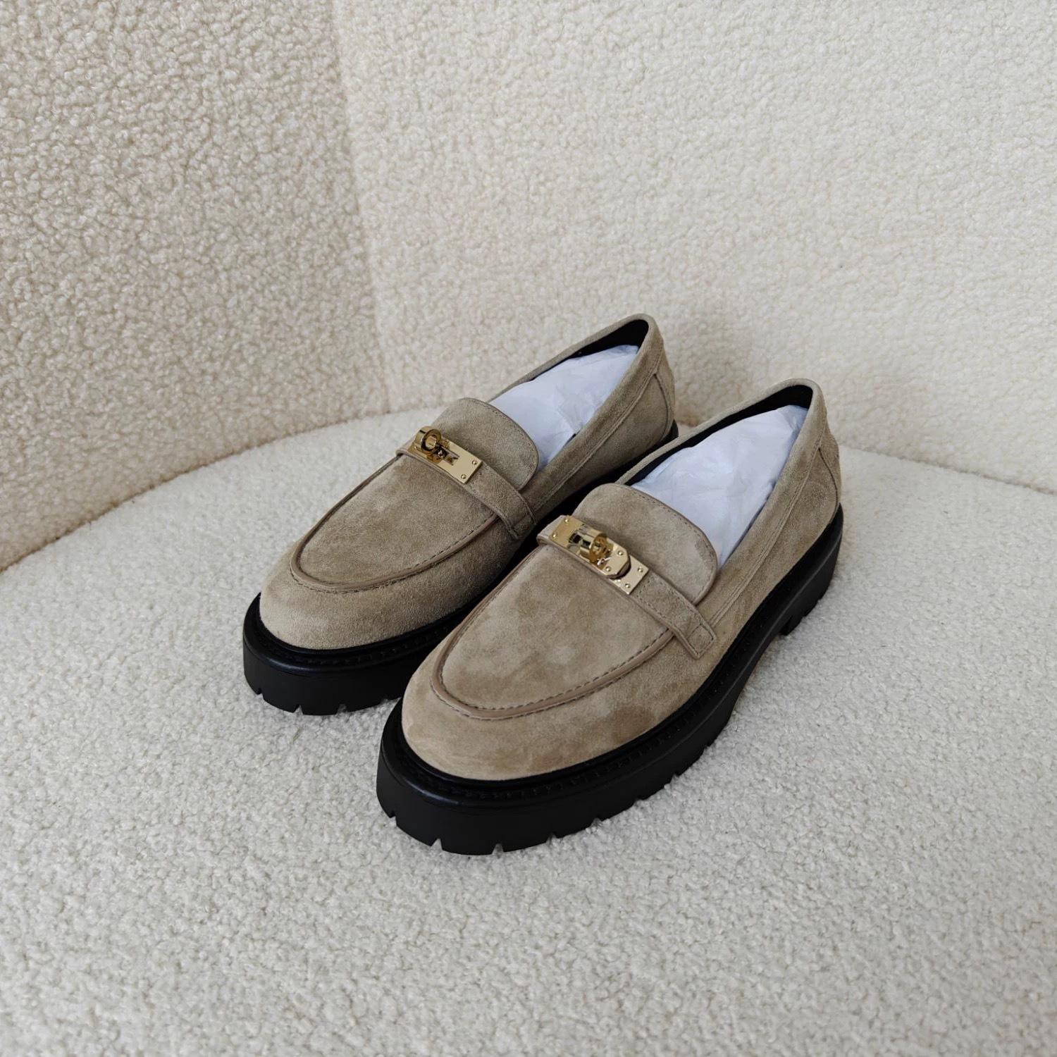 

Кожаные туфли в британском стиле с круглым носком, глубоким вырезом, толстой подошвой, застежкой на один ремешок, маленькие кожаные туфли, женские весенне-осенне-зимние новые лоферы, одинарные туфли 40 хаки