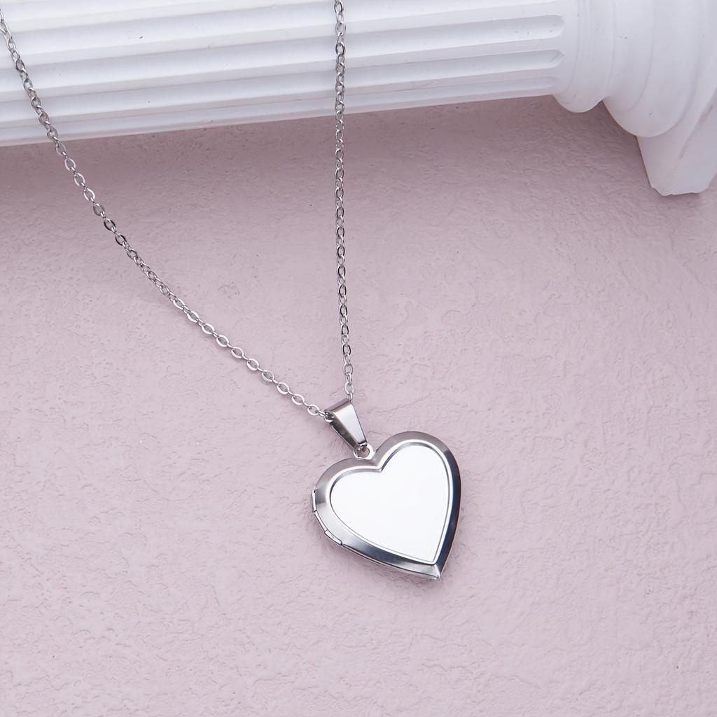 Love Heart Opening Photo Box Pendant Necklace