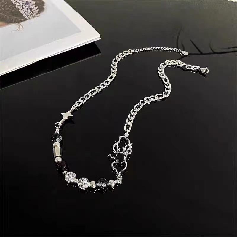 Cross Ice Crack Bead Splicing Spider Necklace Design Sweet Cool Ins Pendant Collarbone Chain Spice Girl Accessories Women