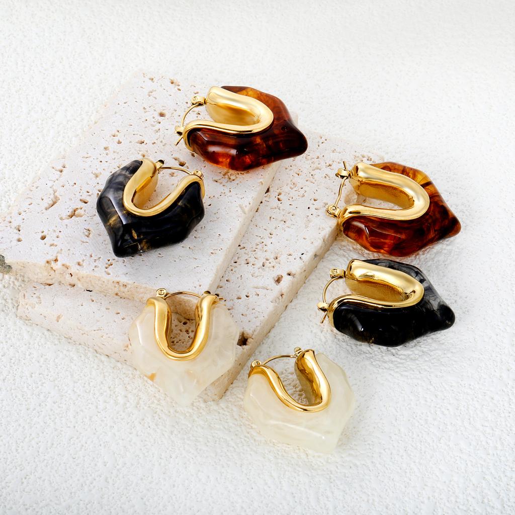 French Maillard Vintage Fashion U-shaped Resin Earrings Light Luxury High-end Stainless Steel Girls' Personalized Jewelry