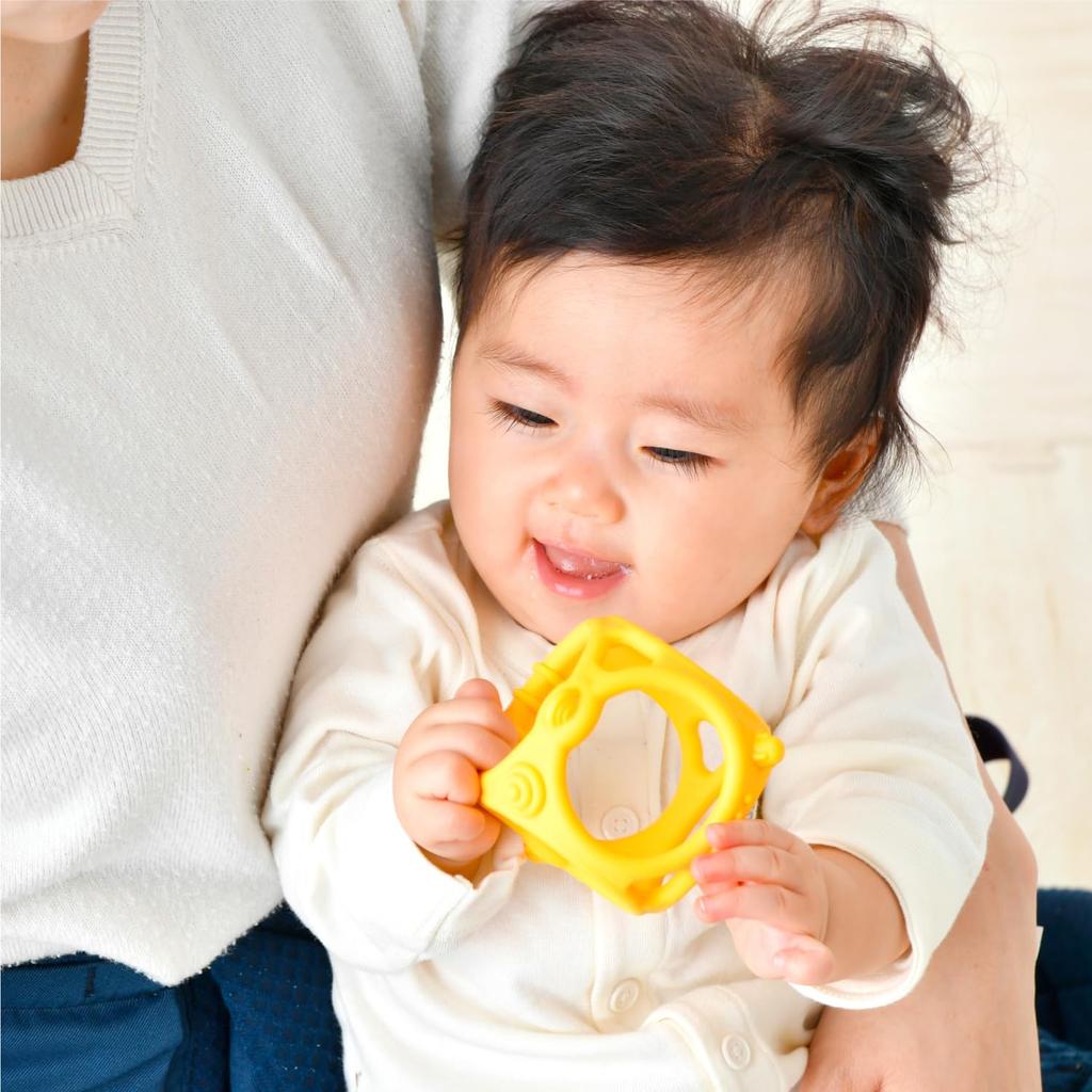 People Lick and Catch Ball Baby Observation Series TB-159 - Baby can hold it when they can grasp mommy and daddy's fingers