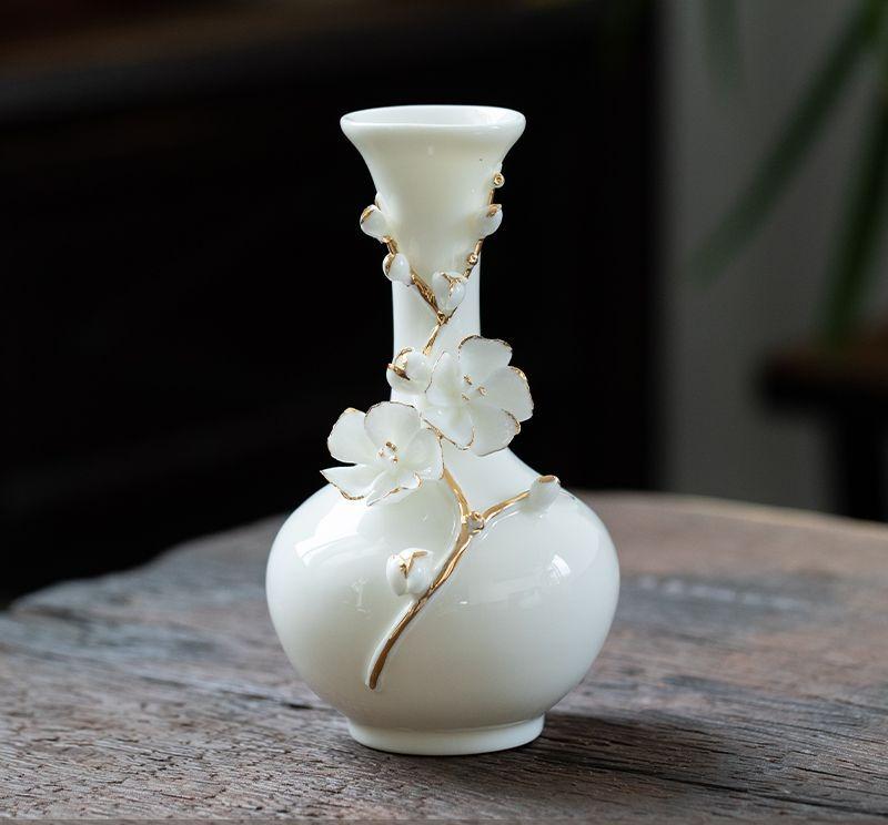 

Белая фарфоровая ваза ручной работы, ваза с цветущей сливой, винтажные керамические вазы для цветов, эстетичная скульптура, декор для дома и офиса, свадебные подарки
