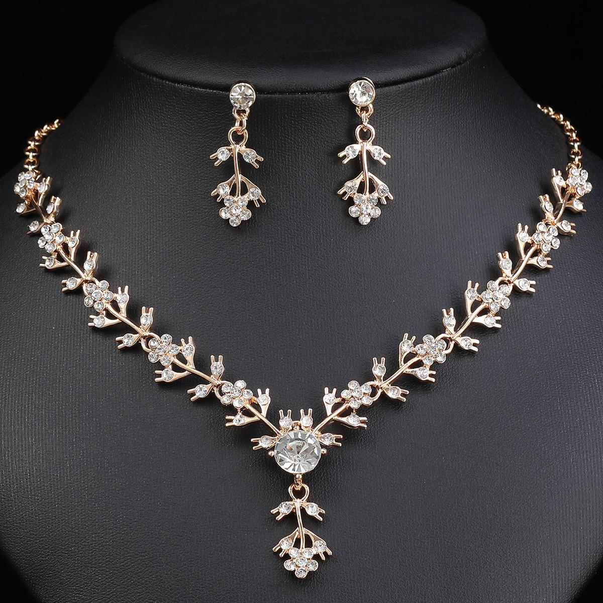 

3 шт. Классический Дворцовый Фэн-шуй Каплевидный Кристалл Инкрустированный Ожерелье Серьги Комплект Аксессуары для Свадебного Платья Невесты для Красной Ковровой Дорожки 46cm золотистый