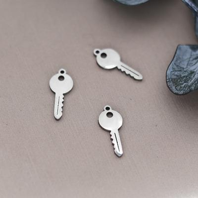 3 Stück Schlüsselanhänger für Schmuckherstellung DIY Zubehör Winziger Edelstahlanhänger Passend für Ohrringe Armbänder Handgefertigte Bastelmaterialien