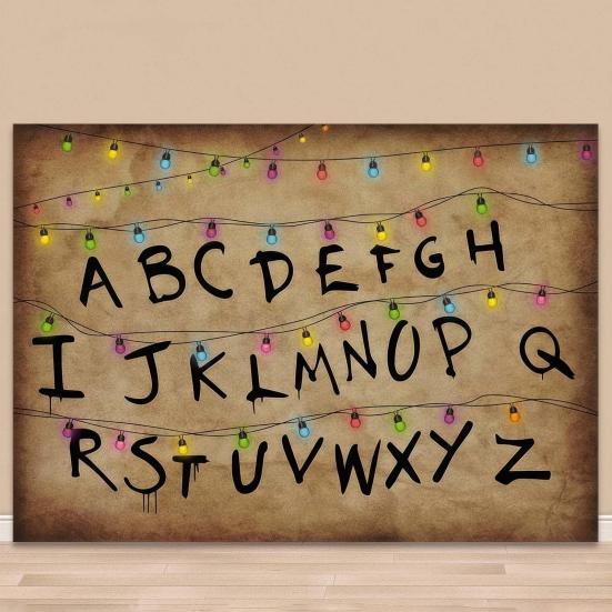 Sfondo Alfabeto Rustico Retro Colorato Alfabeto con Luci a Stringa Tema Sottosopra Oggetti di Scena per Foto per Halloween Forniture per Feste di Compleanno