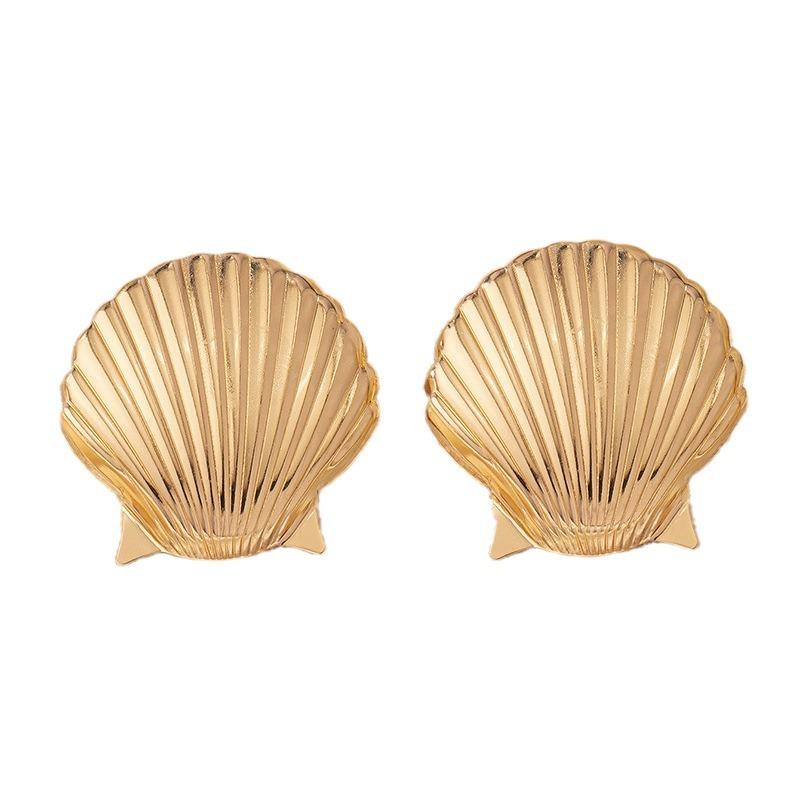 Personality Vintage Gold Color Sea Shell Stud Earrings for Women Temperament Simple Summer Beach Jewelry Party Accessories Gift
