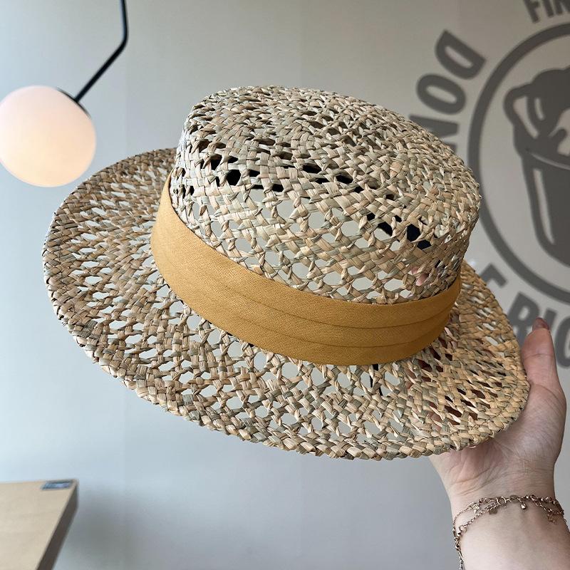 French Hepburn style salty grass woven retro straw hat women's spring summer straw woven big brim seaside vacation sun hat