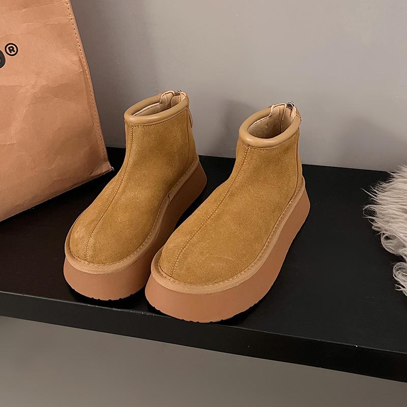 Fashion versatile, lightweight and warm thick-soled snow boots for women 2025 new autumn and winter velvet thickened one-pedal cotton shoes