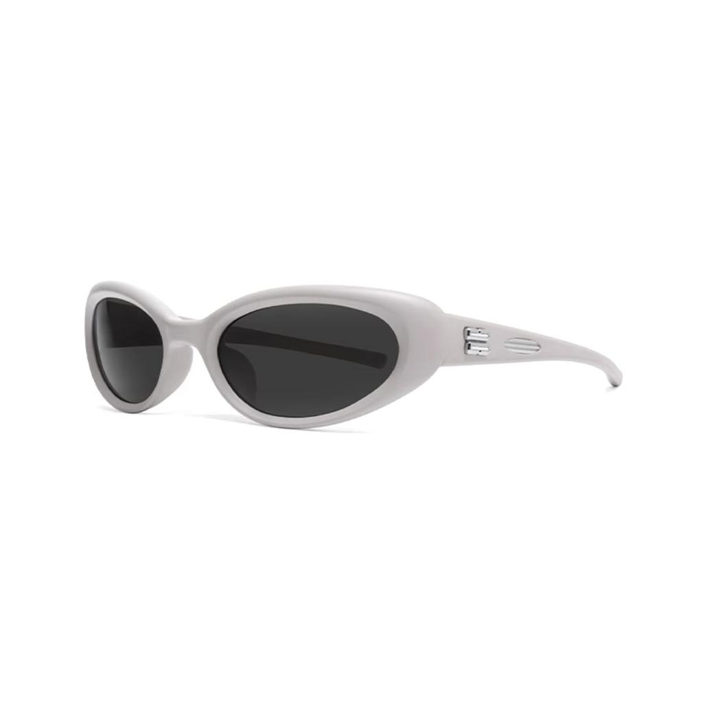Gentle Monster Jelly Series Cat Eye Sunglasses With Indented Temples Unisex Sunglasses Gray GELATI-G12