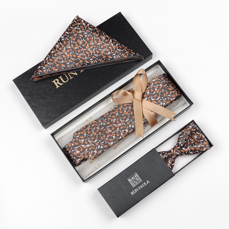 Erkek Resmi Papyon ve Cep Mendili Seti - Profesyonel Giyim İçin Zarif Takım Elbise Aksesuarları