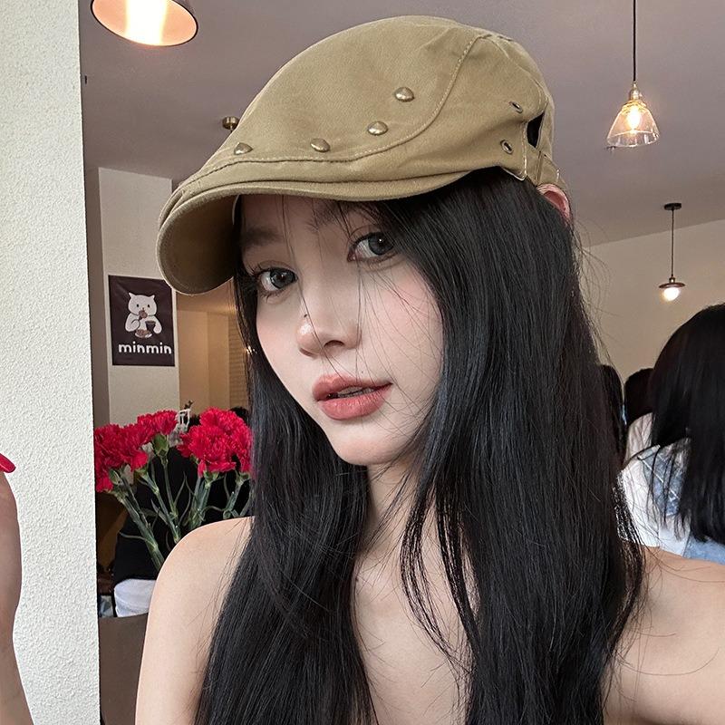 Retro Rivet Forward Hat Women's Thin Hat Niche Duck Tongue Beret Spring and Autumn Advanced Sense Original Style