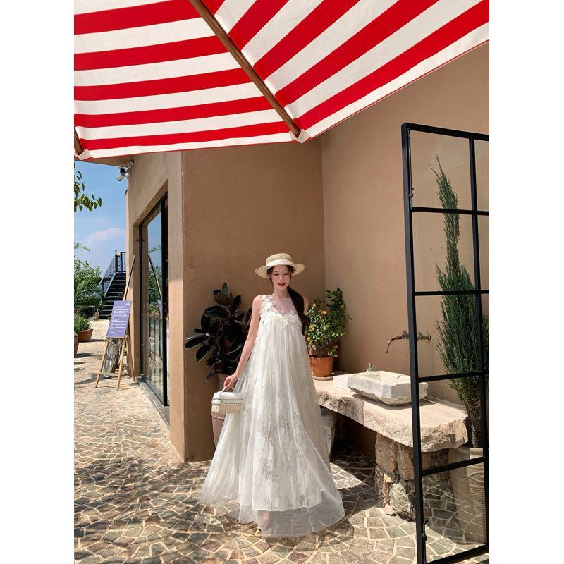 Light Luxury Mesh Sleeveless Three-dimensional Flower Dress Vacation Style White Dress