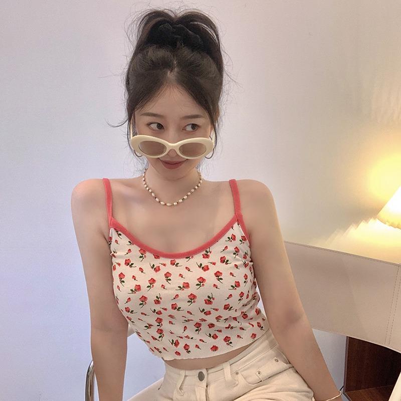 

Французский V-образный вырез Облегающий Короткий Топ Женский Сладкий Цветочный Вязаный Камзол Женский One Size