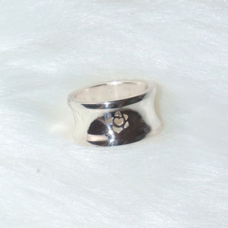 LOASI lovely rose. bold rose hole ring