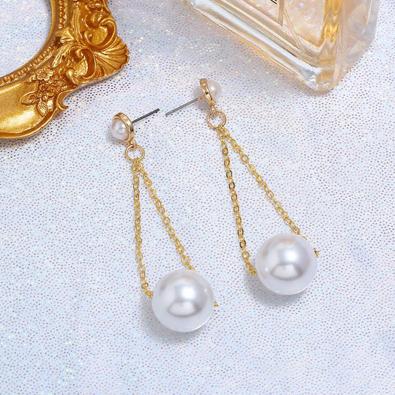Retro personality pearl long stud earrings female versatile simple Internet celebrity temperament earrings fashion trendy earrings