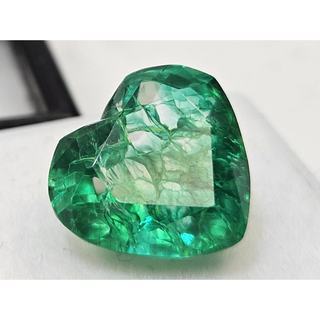 Green Colombian Emerald 10-11 Ct Heart Cut Fabulous Certified Loose Gemstone