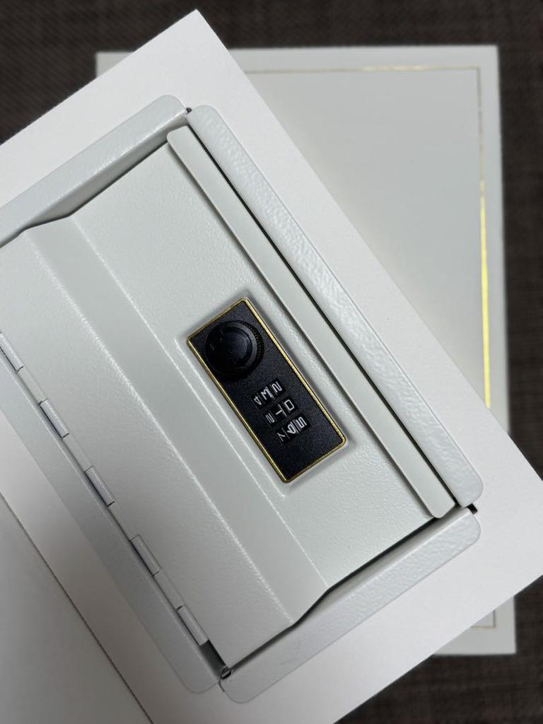 [GEBRAUCHT] BTS MERCHBOX Marchbox 18 JUNGKOOK GOLDEN