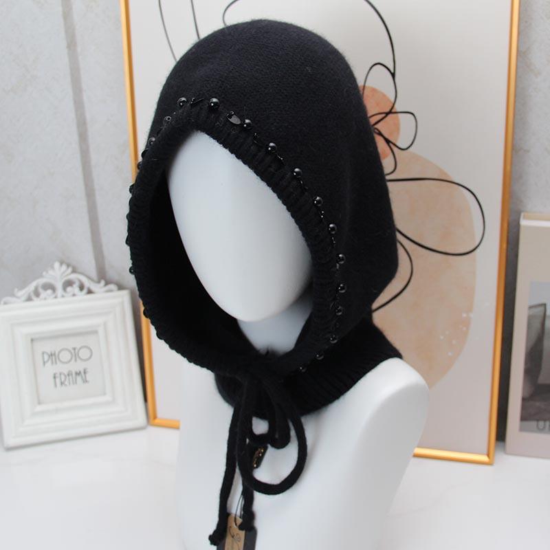 Winter new women's hooded scarf integrated hat pearl hemming thickened knitted hat cold neck protection women's hat