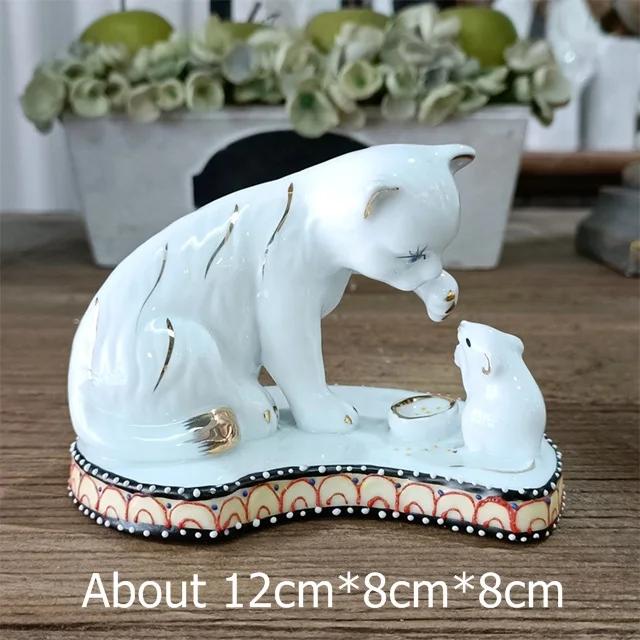 Funny Porcelain Cat Miniature Hand Painted Ceramics Mouse Figurine Home Pet Ornament Cartoon Character Decor Art and Craft Gift