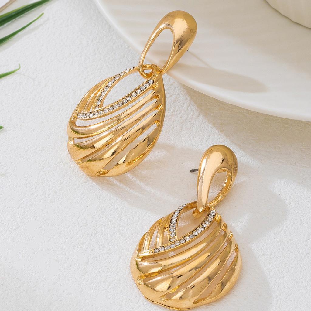 Mote øredobber for kvinners smykker