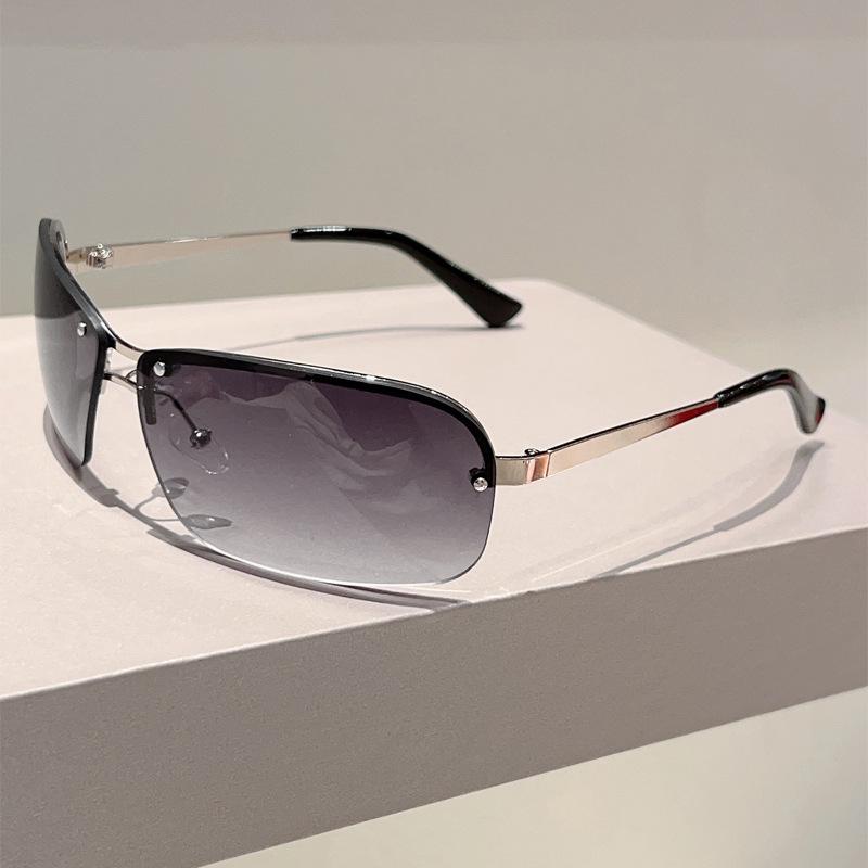 Vintage Rimless Sunglasses Women For Men Luxury Brand Designer Sun Glasses Punk Popular Sexy Ladies Metal Pink Eyeglasses