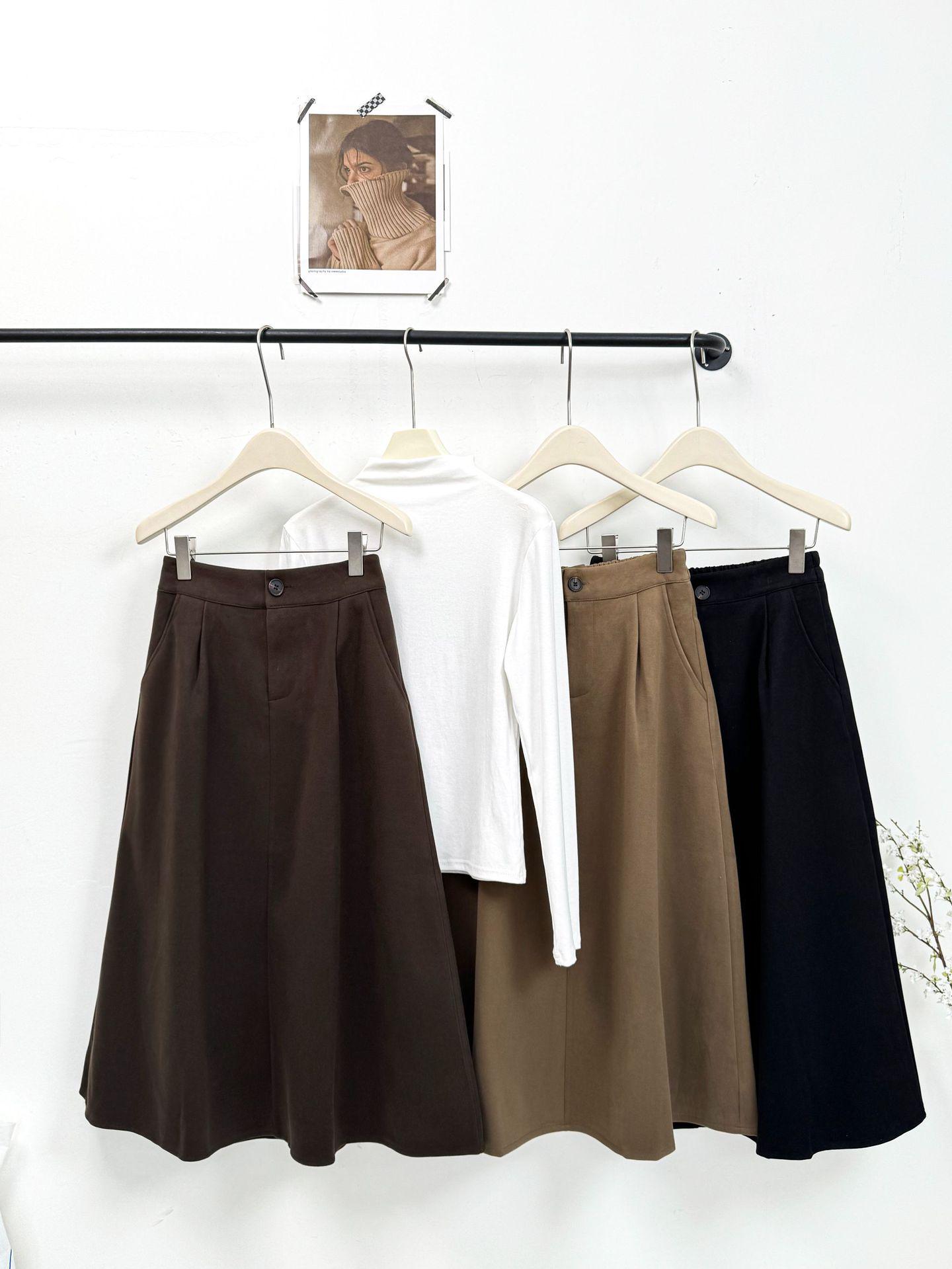 

Design-Centric Thickened Wool Blend Mid-Length A-Line Skirt with Fleece Lining and Elastic Waist for Pear-Shaped Figures. One Size кофейный