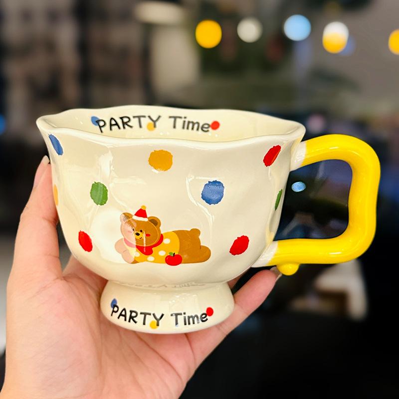 Cute Cute Pet Ceramic Mug Creative Polka Dot Hand-Squeezed Goblet Personalized Office Coffee Cup Souvenir