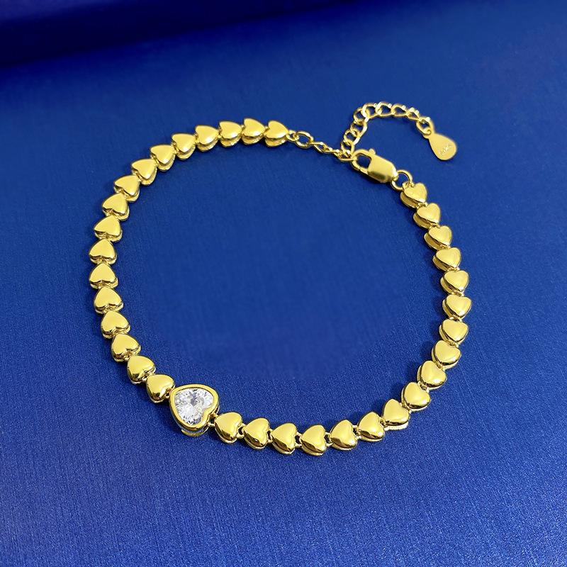 Zhuo Zhifan S925 Silver Heart-Shaped Bracelet with Gold Plating - Niche Fashion Design for Women