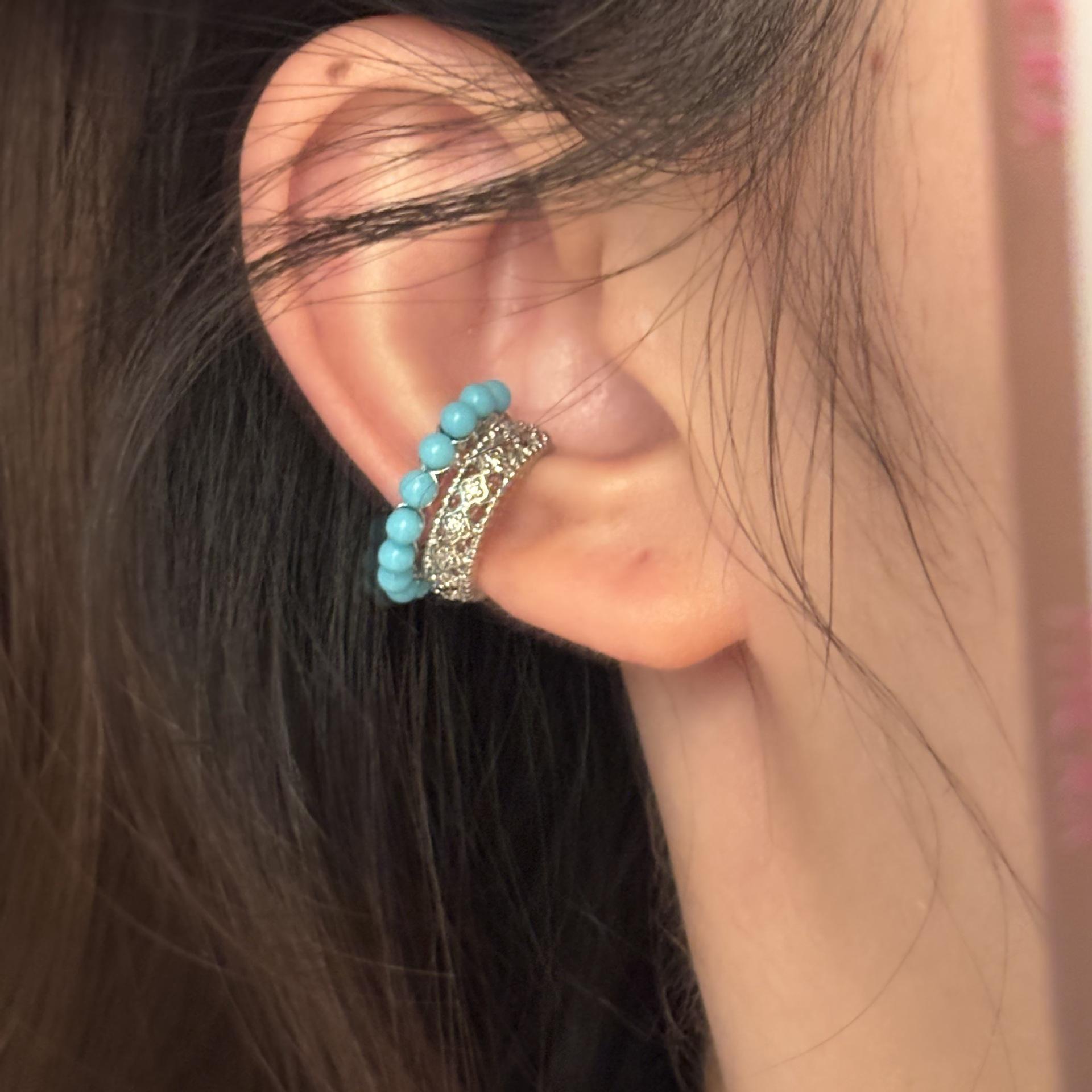 Turquoise Blue Retro C-Shaped Hoop Earrings, 18K Gold Plated, High-End Luxury, Elegant and Stylish Personality.