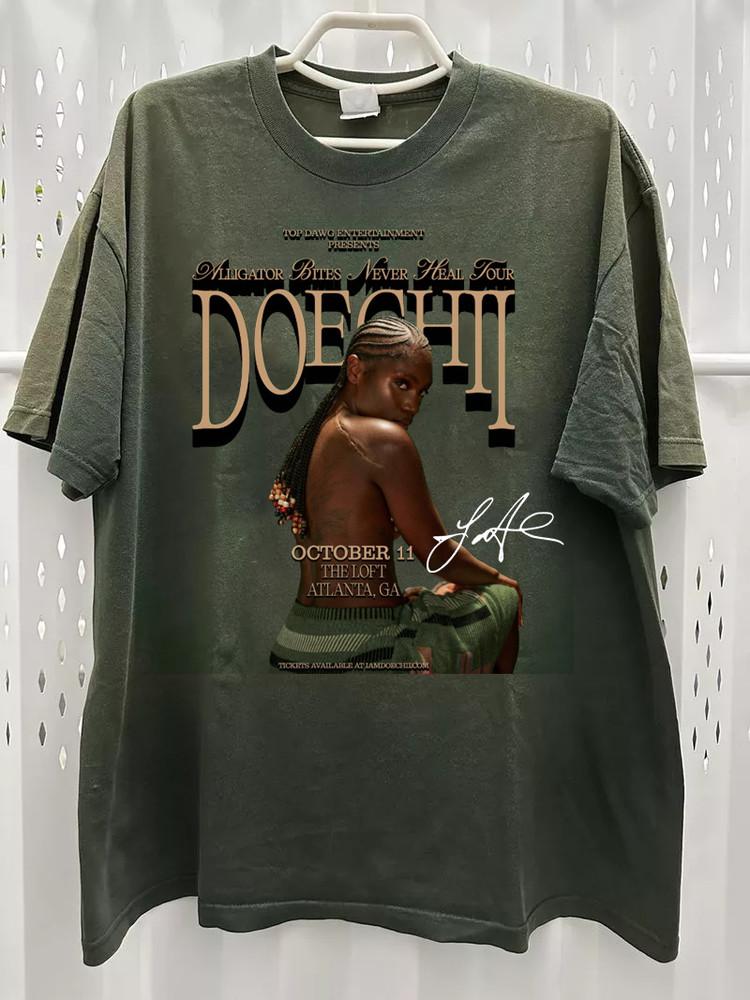 DOECHII ALLIGATOR BITES NEVER HEAL Tour Gift For Fan S to 5XL T-shirt MD1405 Unisex T-Shirt S