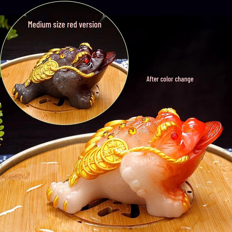 Golden Pixiu Color-Changing Toad Tea Pet Ornament for Gongfu Tea Set - Exquisite Collectible