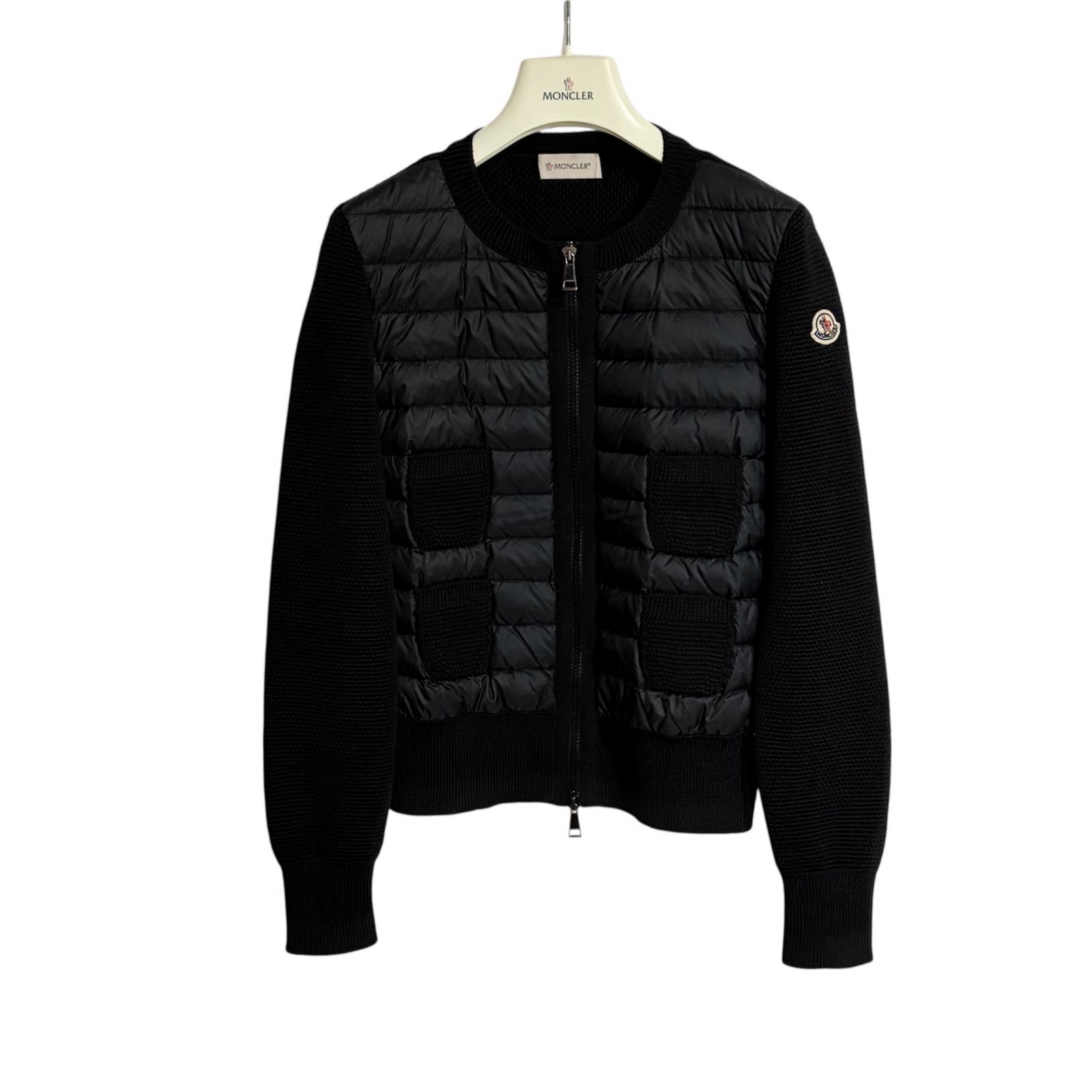

Used MONCLERcardigan black Women