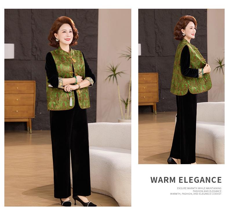 Autumn 2026: Elegant Two-Piece Suit for Stylish Middle-Aged Women