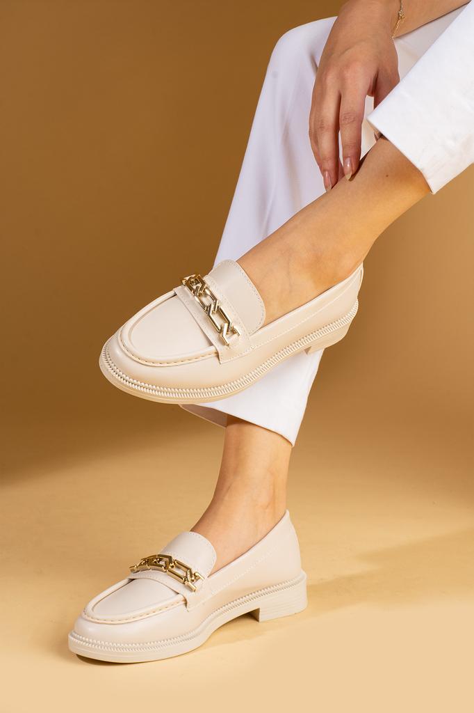 Chain Detailed Comfortable Sole Women's Loafer Shoes 001-5001-24