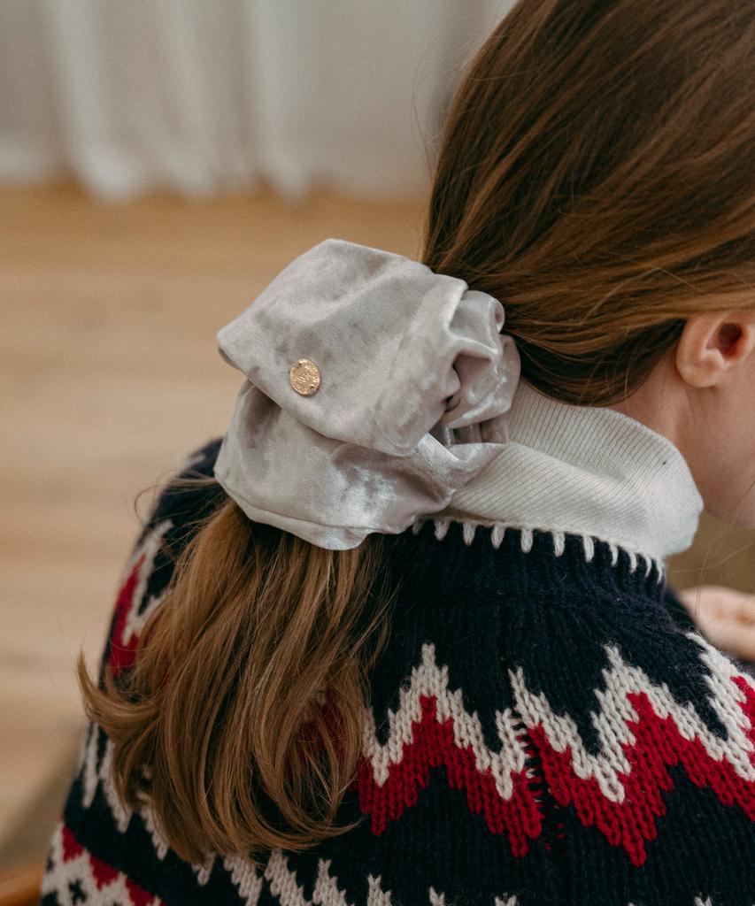 Siyazu Siac3097 Cloud Velvet Scrunchie_Silver Gray