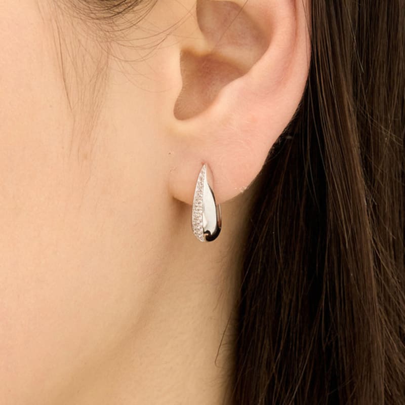 

hyeres-lor claw silver (W) half pave one-touch earrings M HL2E4B211W9XXX OS