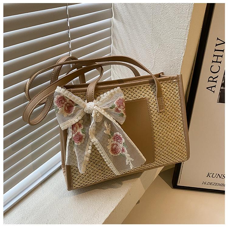 New straw tote bag simple and elegant silk scarf shoulder bag literary lady summer beach large-capacity handbag