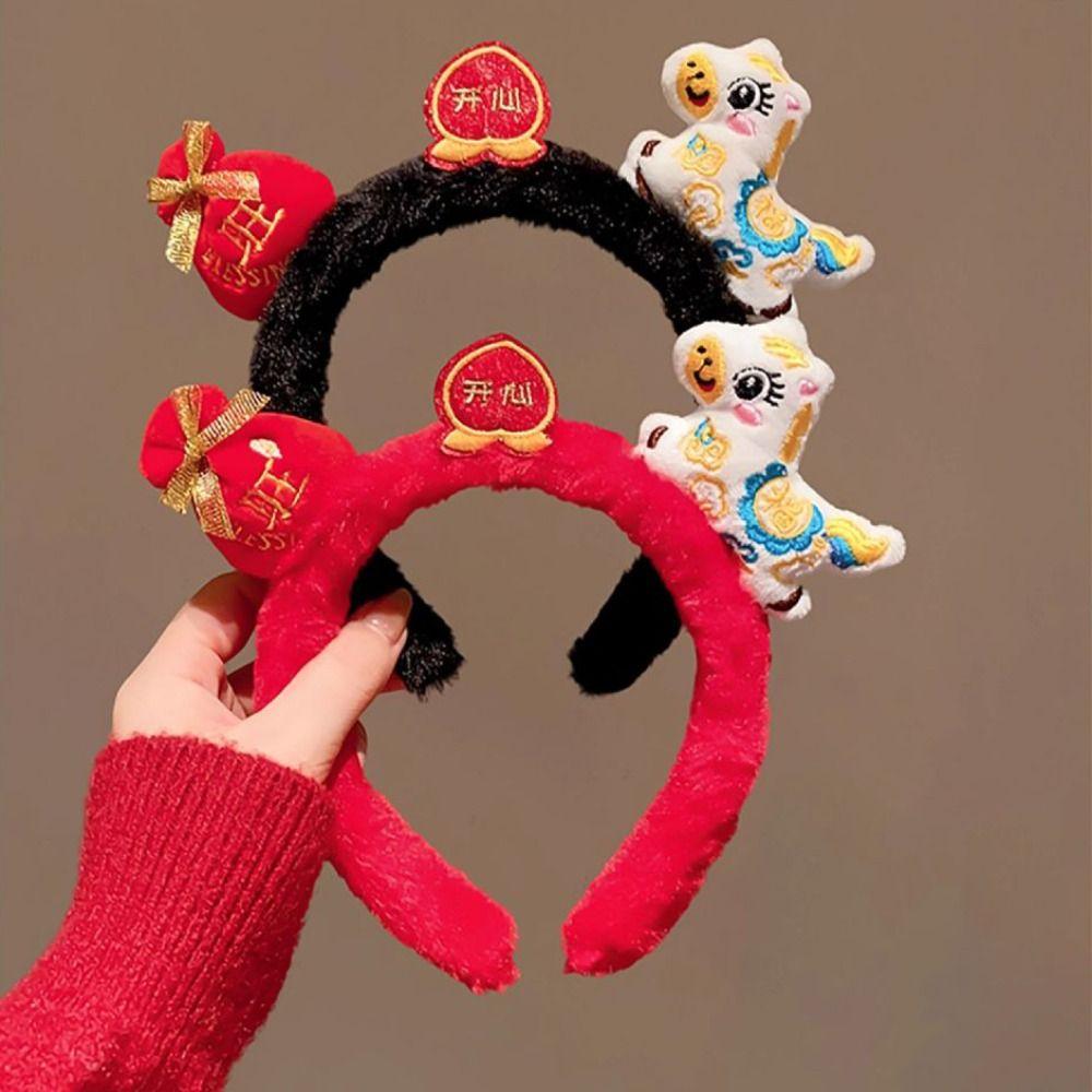 Cartoon Horse Hairband Lucky Cat Plush Horse Headband Exquisite New Year Headband  Women