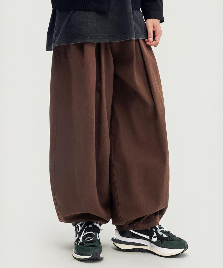 Beokeuldaun [26 Year Ver.] Inverted Tuck Balloon Fit Wide Cotton Pants (Brown)
