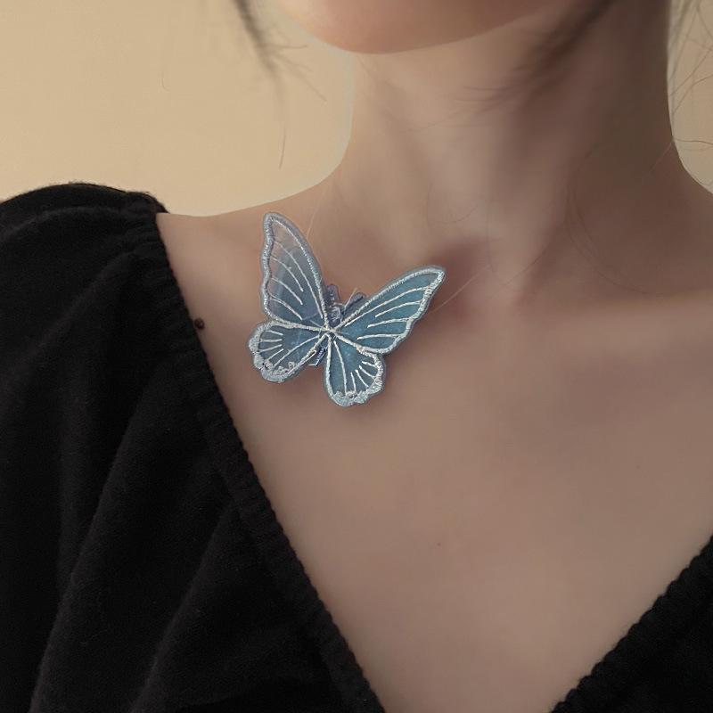 Internet celebrity handmade blue butterfly neck chain gentle girl heart sweet necklace retro high sense temperament necklace