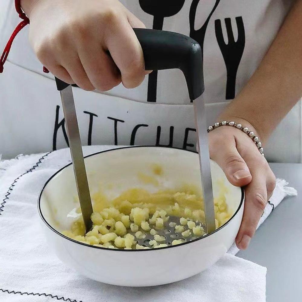 Handheld Potato Masher Non-slip Plastic Handle Potatoes Presser Portable Potato Smasher  Fruit
